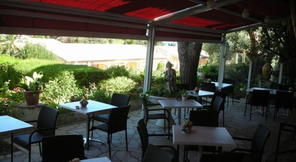 Castel Garoupe Hotell Antibes Exteriör bild