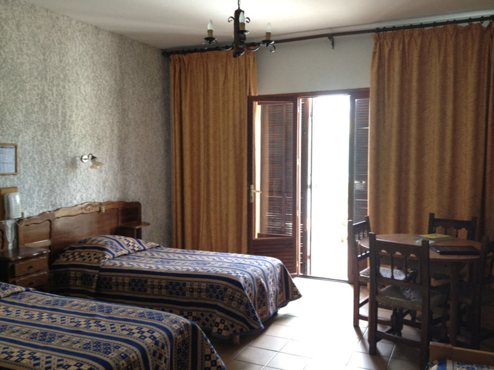 Castel Garoupe Hotell Antibes Exteriör bild