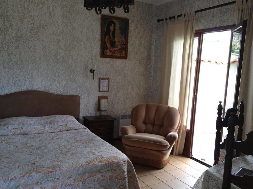 Castel Garoupe Hotell Antibes Exteriör bild